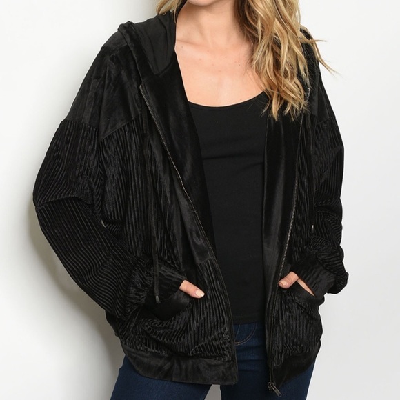 🆕Black velvet hoodie - Picture 2 of 4